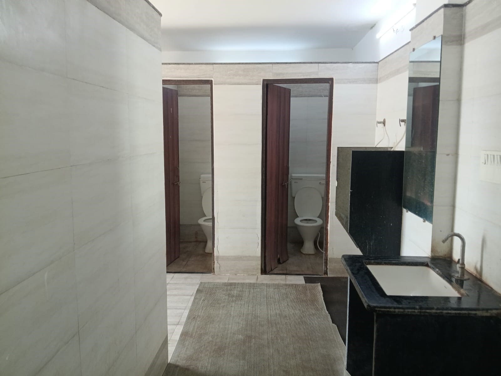 SAGE University Bhopal Academic Building photo 16